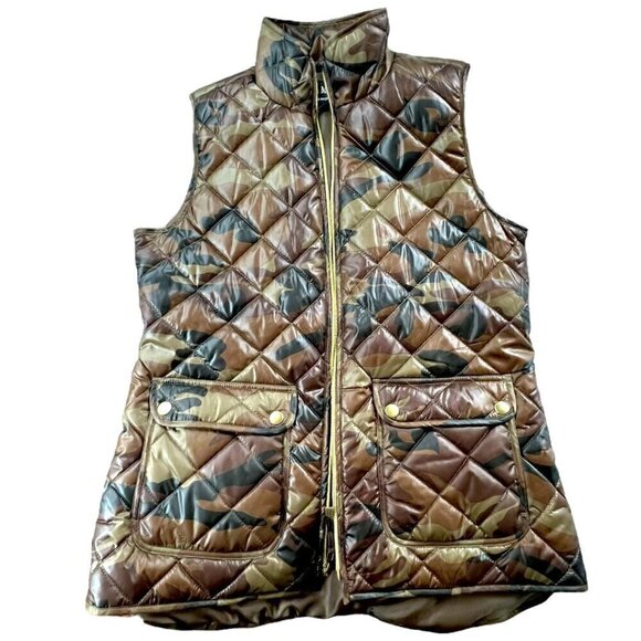 NWOT Women's Sleek Camo Puffer Vest Square Pockets Gold Accents Size Small - Picture 1 of 8